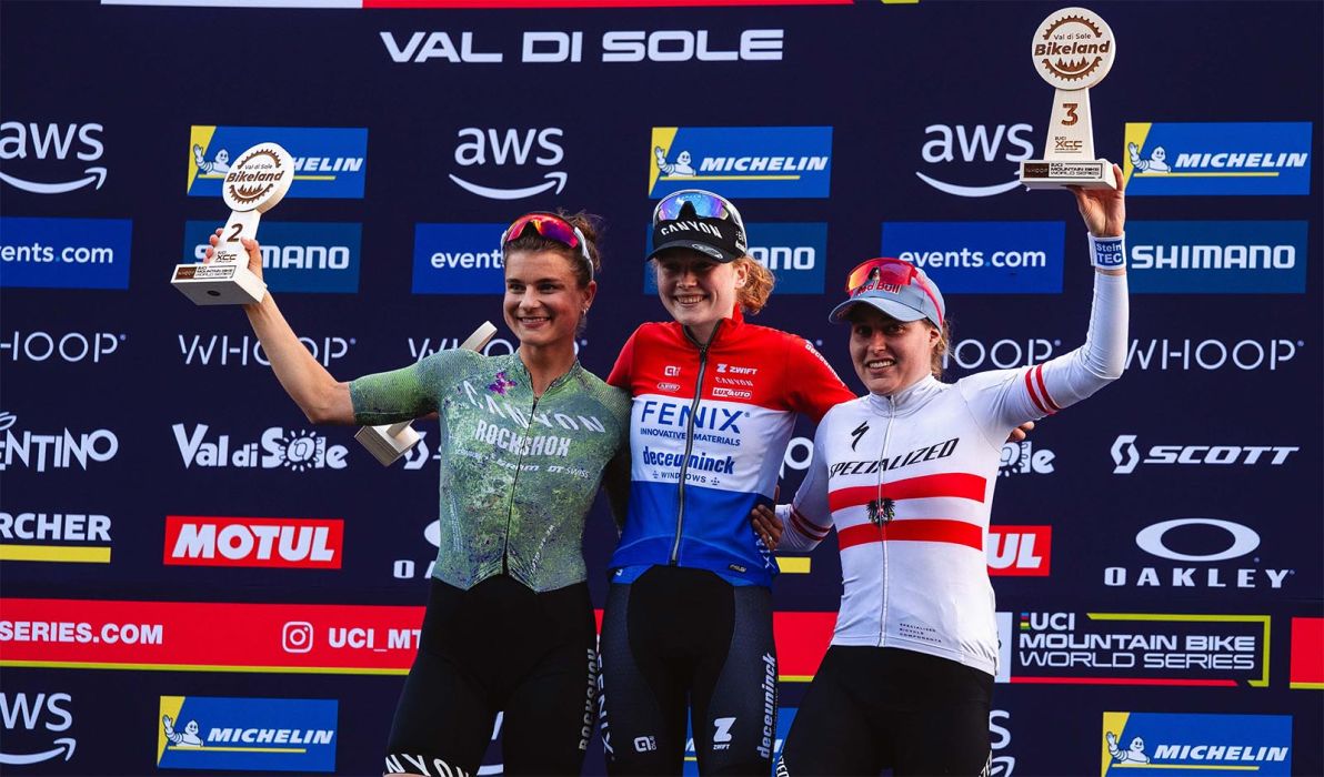 Laura Stigger klettert in Val Di Sole aufs Weltcuppodium im Short Track (Foto: Monica Gasbichler)