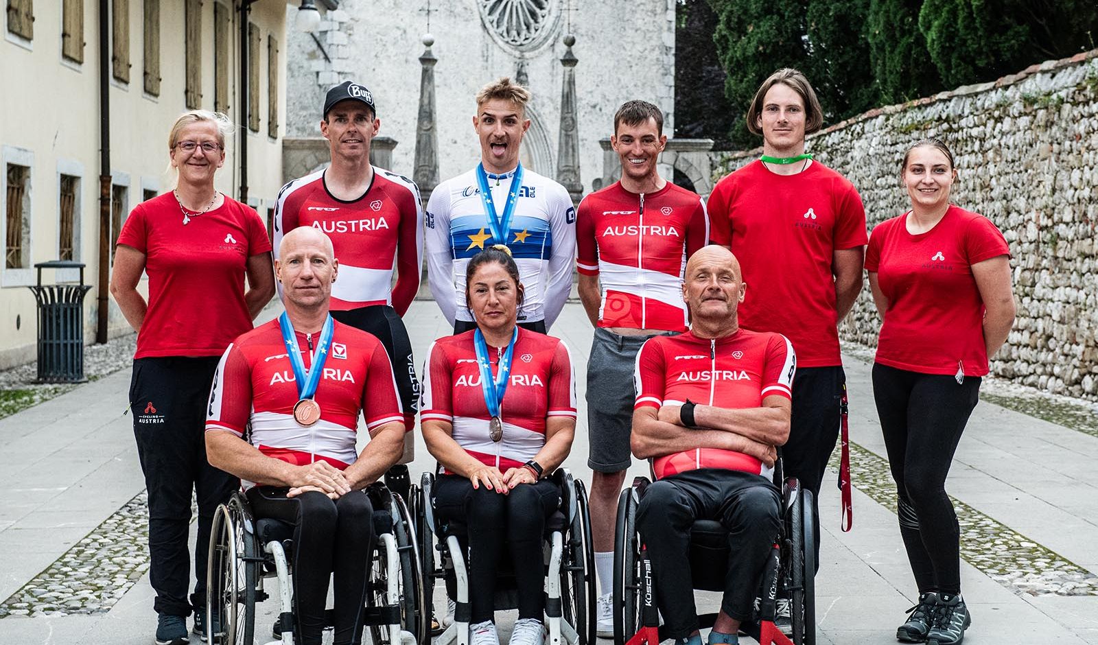 Das rot-weiß-rote Team in Maniago (Foto: Drew Kaplan)