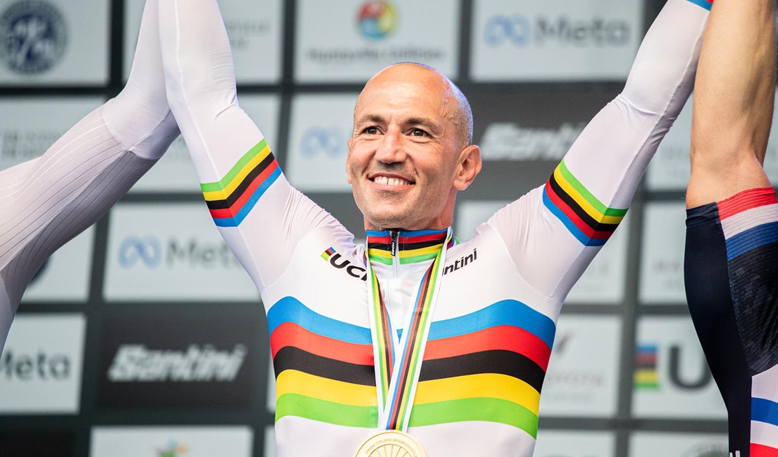 Thomas Fr&uuml;hwirth f&uuml;hrt fast das gesamte Rennen der H4-Klasse an (Foto: Peter Maurer)