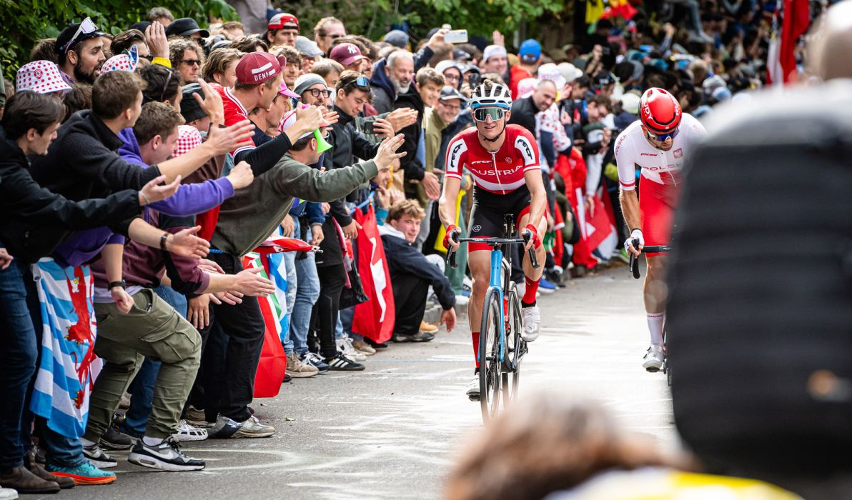 Felix Gall bestreitet die Straßenweltmeisterschaften 2026 im rot-weiß-roten Trikot (Foto: Arne Mill)