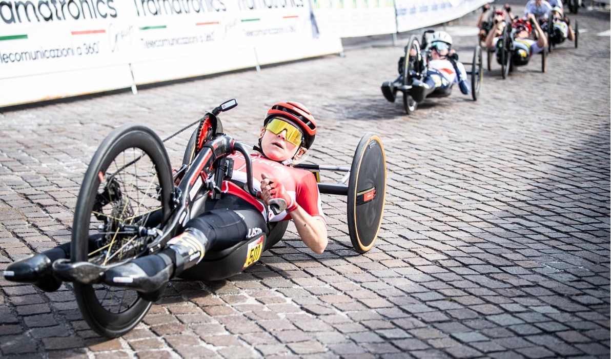 Svetlana Moshkovich im Stra&szlig;enrennen der Frauen in Maniago (Foto: Drew Kaplan)