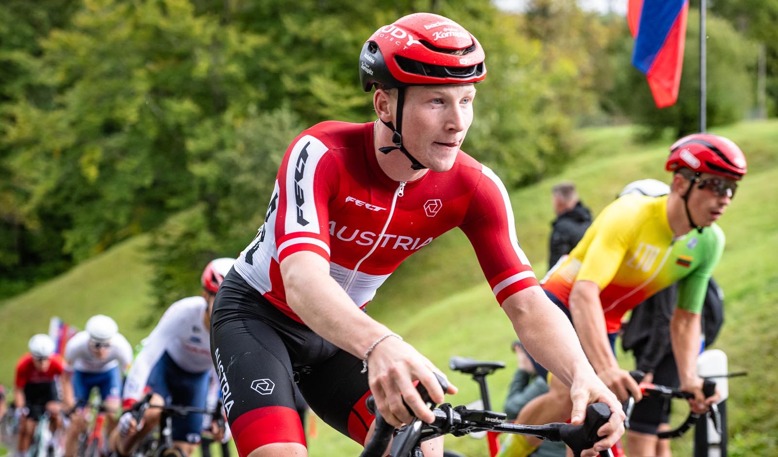 Sebastian Putz im Straßenrennen der Klasse U23 in Zürich (Foto: Arne Mill/Cycling Austria)