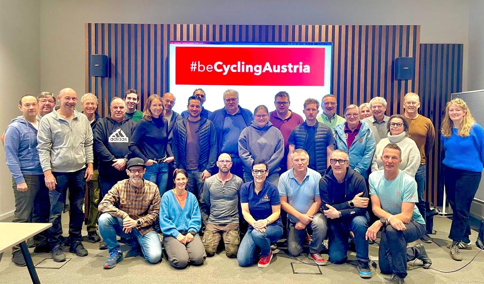 Cycling Austria Mountainbike Kommissär:innen beim Treffen am Attersee