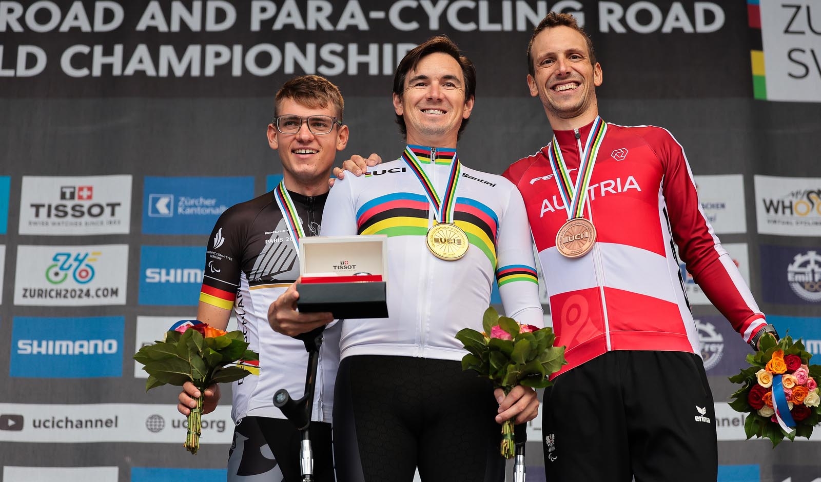 Die drei Medaillengewinner im Straßenrennen der T2 bei den Weltmeisterschaften in Zürich (Foto: Alex Whitehead/SWPix/Cycling Austria)