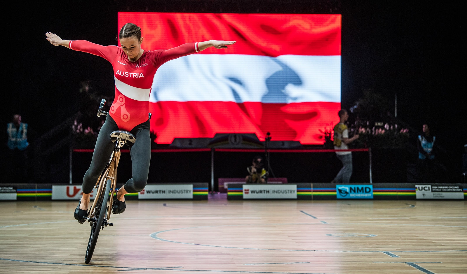 Lorena Schneider fährt in Bremen zur Bronzemedaille im Einer (Foto: Drew Kaplan/Cycling Austria)